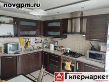 Купить 4-комнатную квартиру в Великом Новгороде